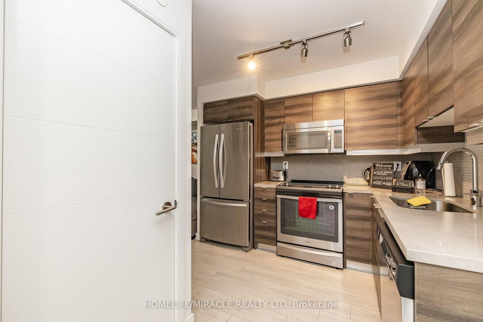 525 Adelaide Street W, Unit 501 - Photo 6