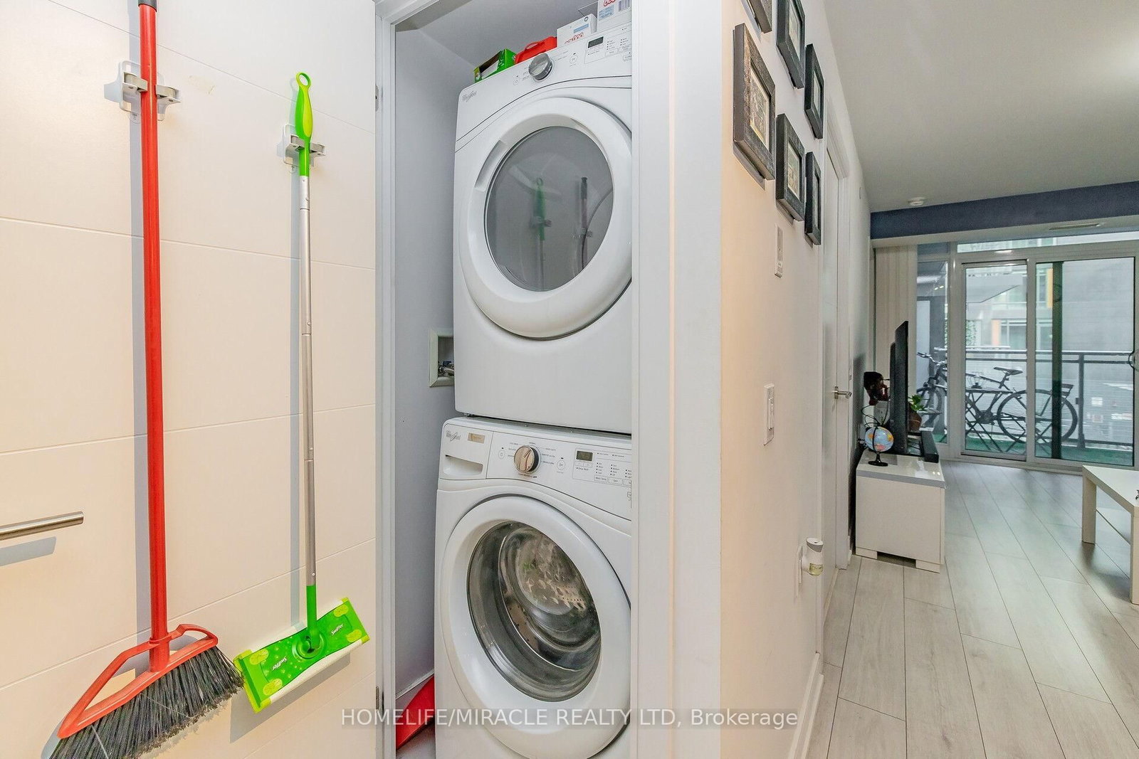 525 Adelaide Street W, Unit 501 - Photo 9