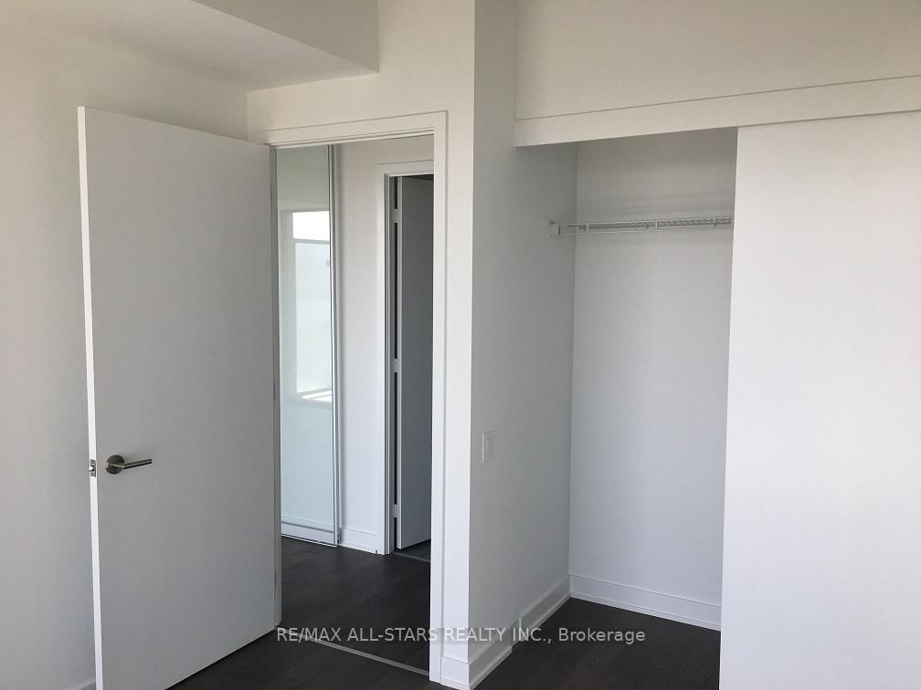 185 Roehampton Avenue, Unit 907 - Photo 3