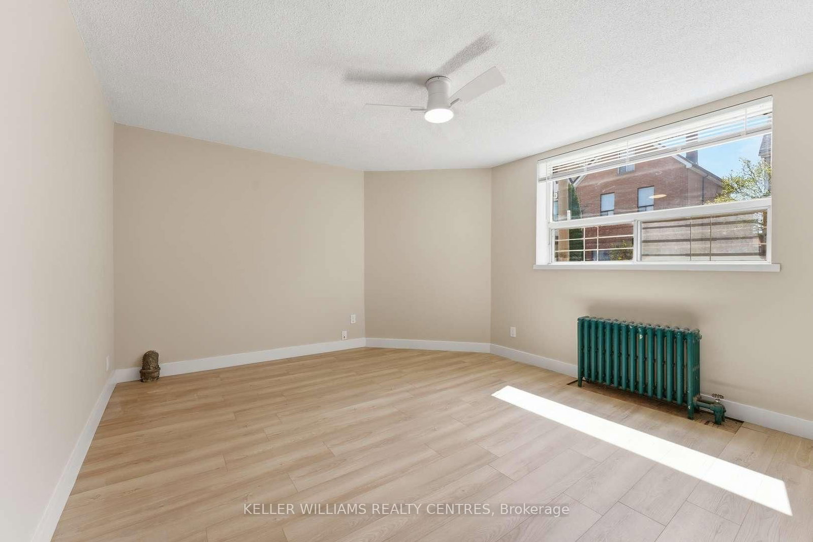 42 Mansfield Avenue - Photo 15