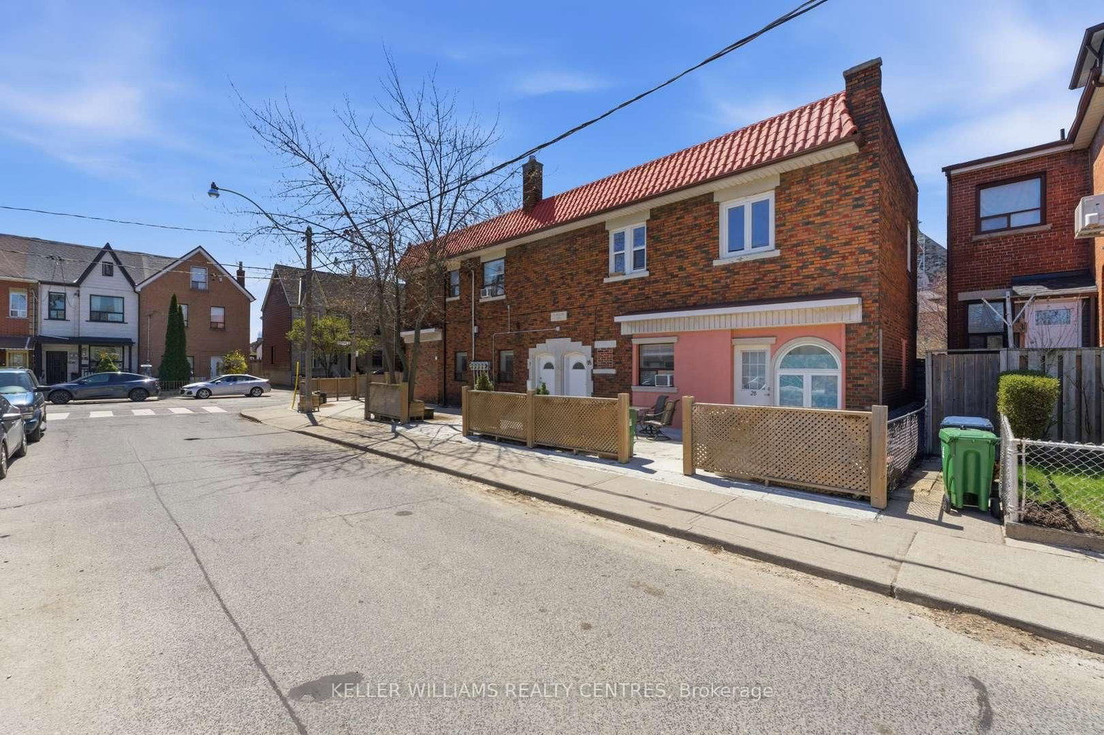 42 Mansfield Avenue - Photo 3