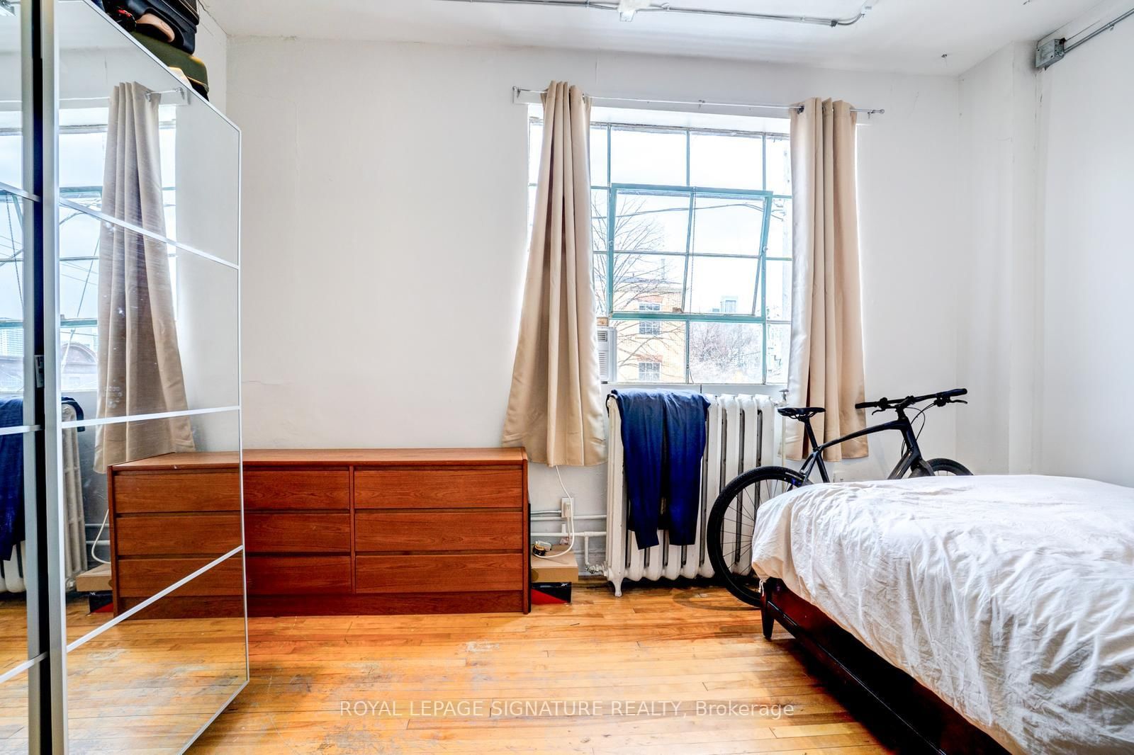 922 King Street W, Unit Unit A Upper - Photo 12