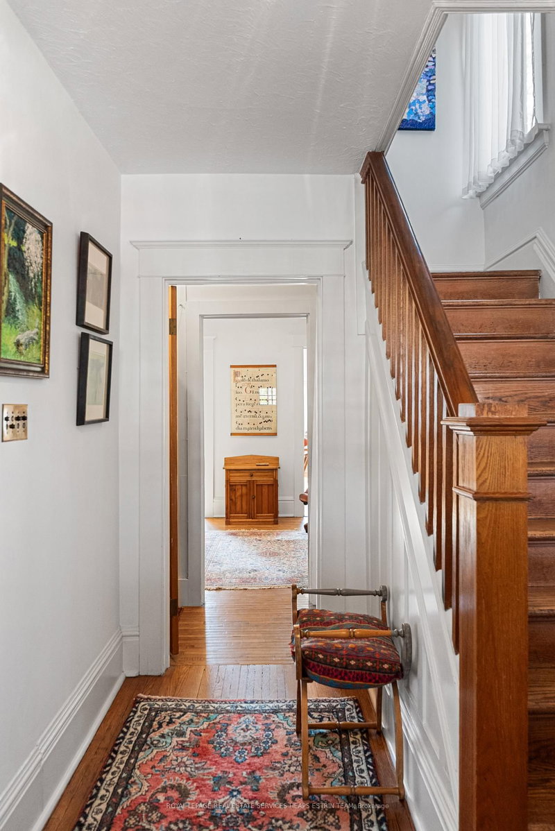 32 Belcourt Rd, Toronto, M4S 2T9 | Image 3