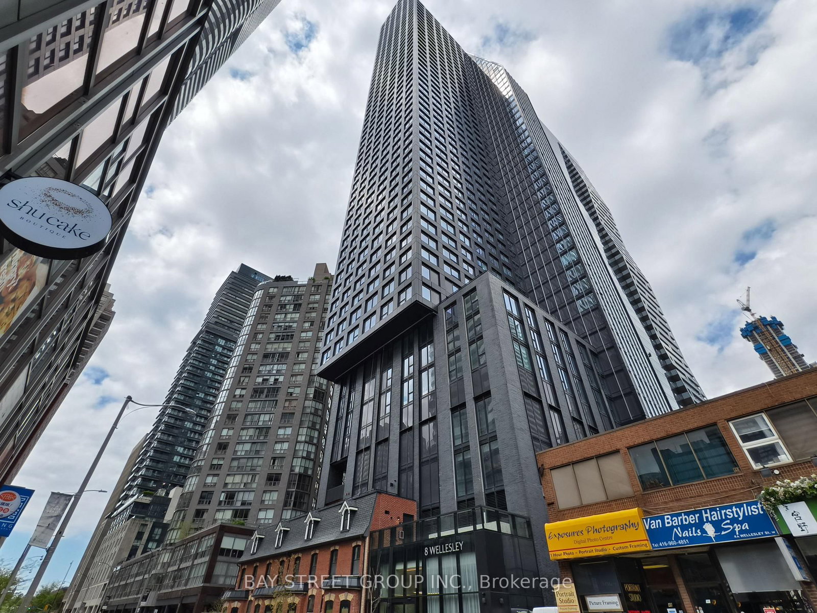 8 Wellesley Street W, Unit 3910
