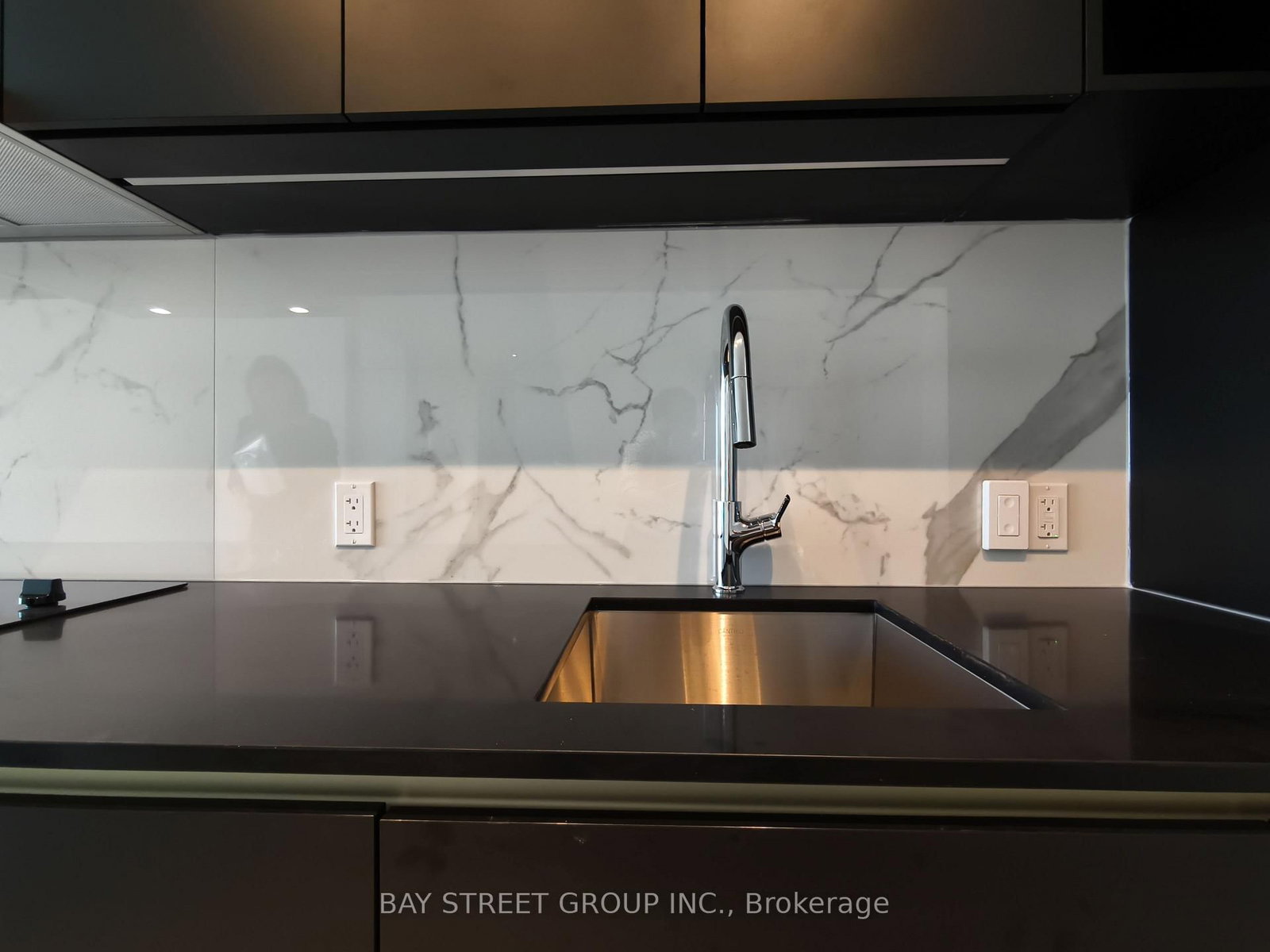8 Wellesley Street W, Unit 3910 - Photo 11