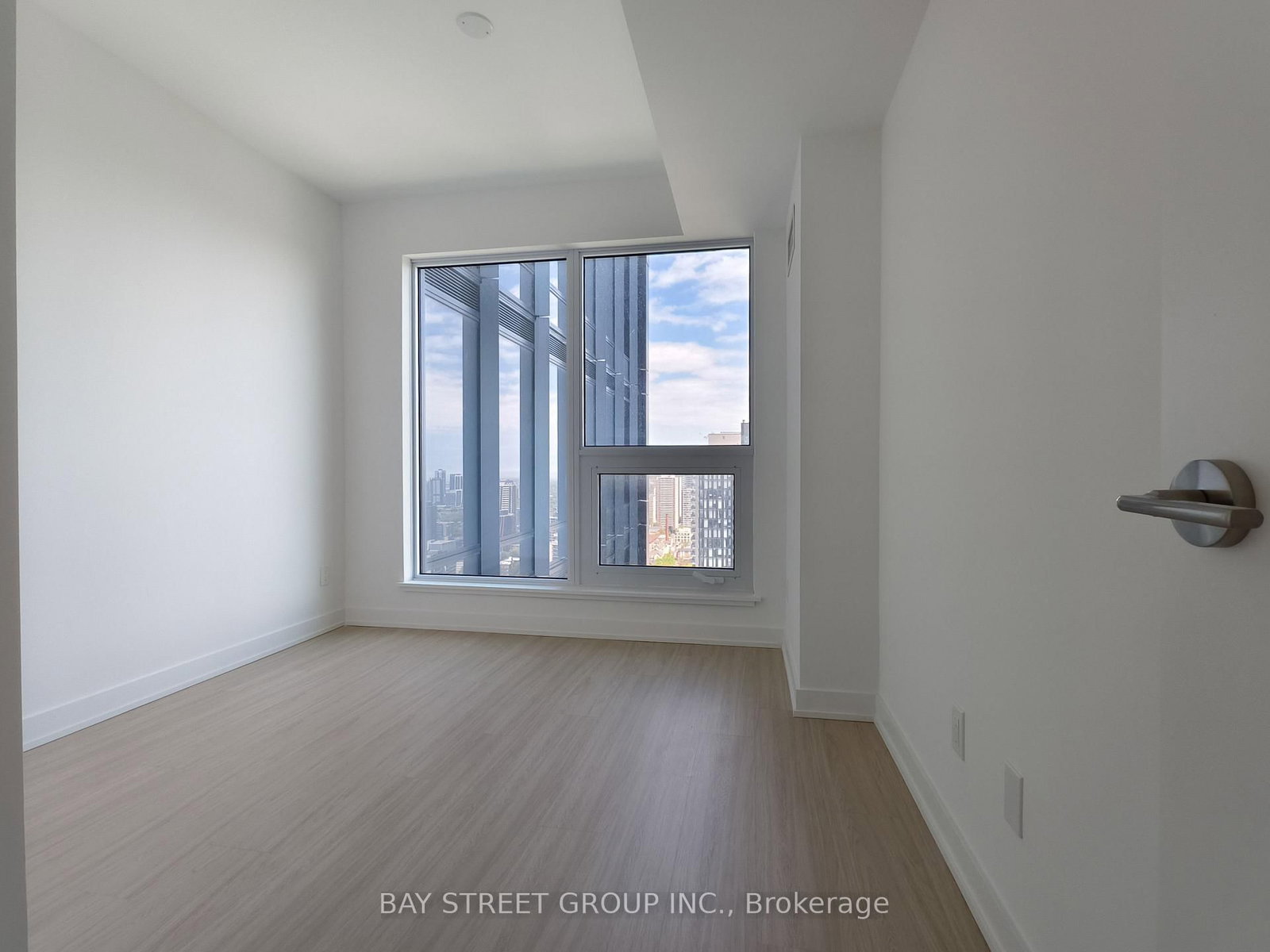 8 Wellesley Street W, Unit 3910 - Photo 15