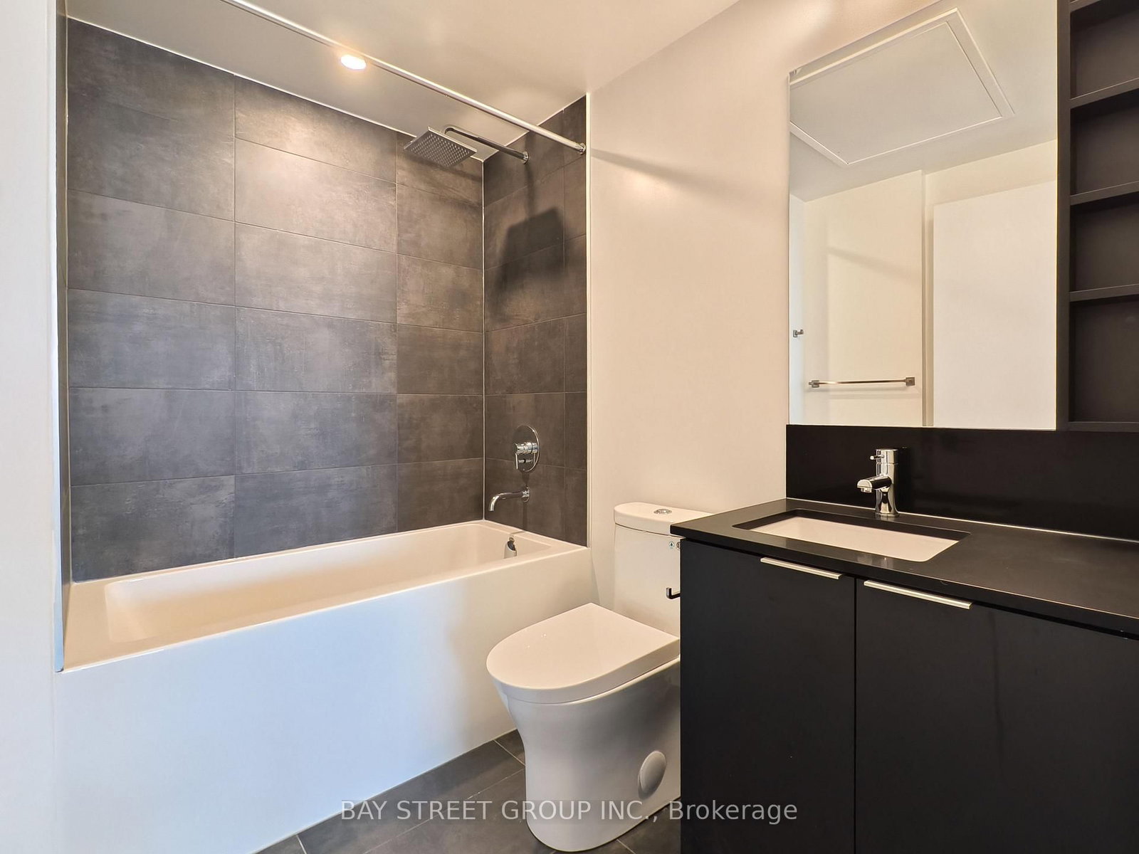 8 Wellesley Street W, Unit 3910 - Photo 17