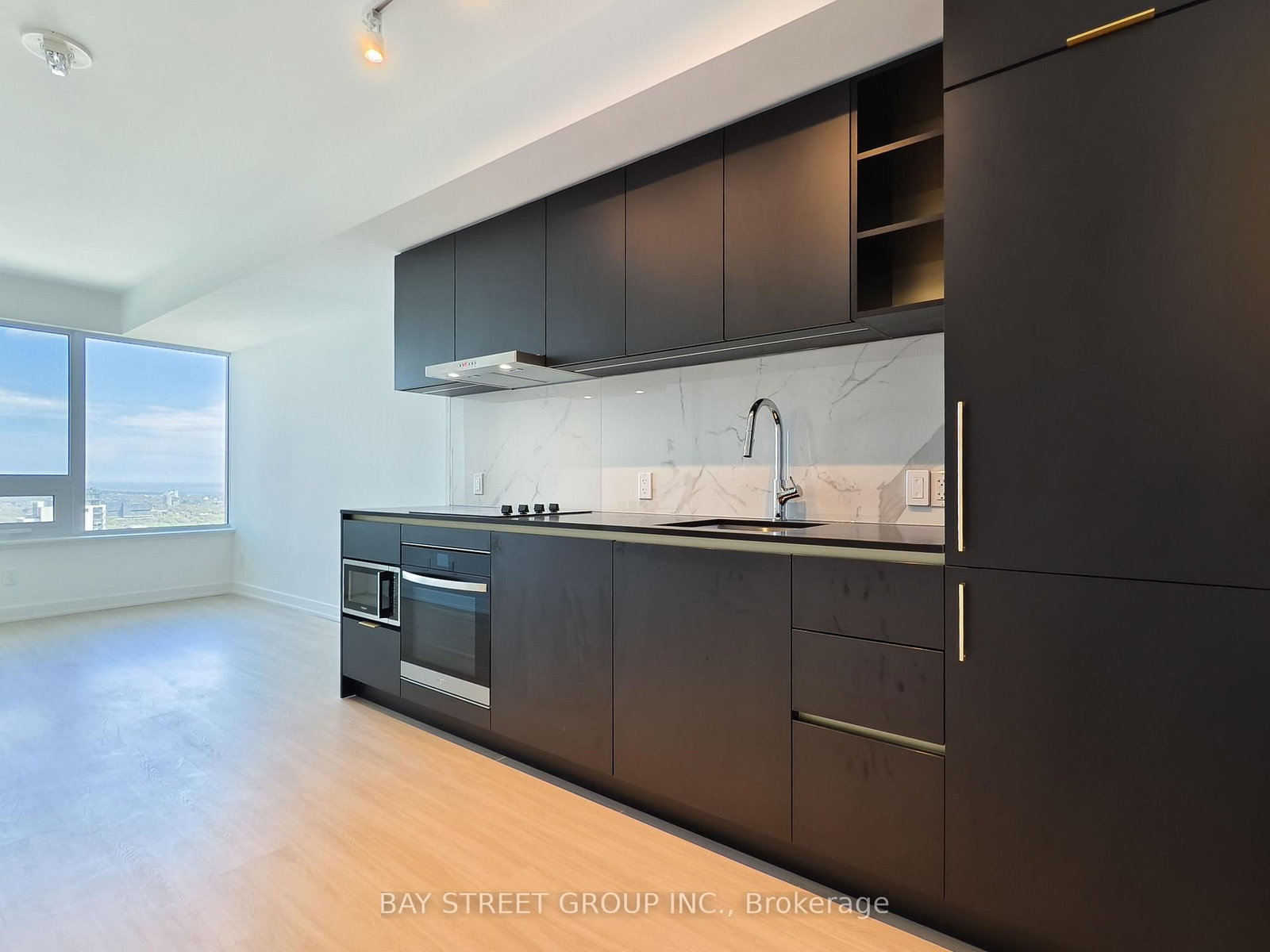 8 Wellesley Street W, Unit 3910 - Photo 9