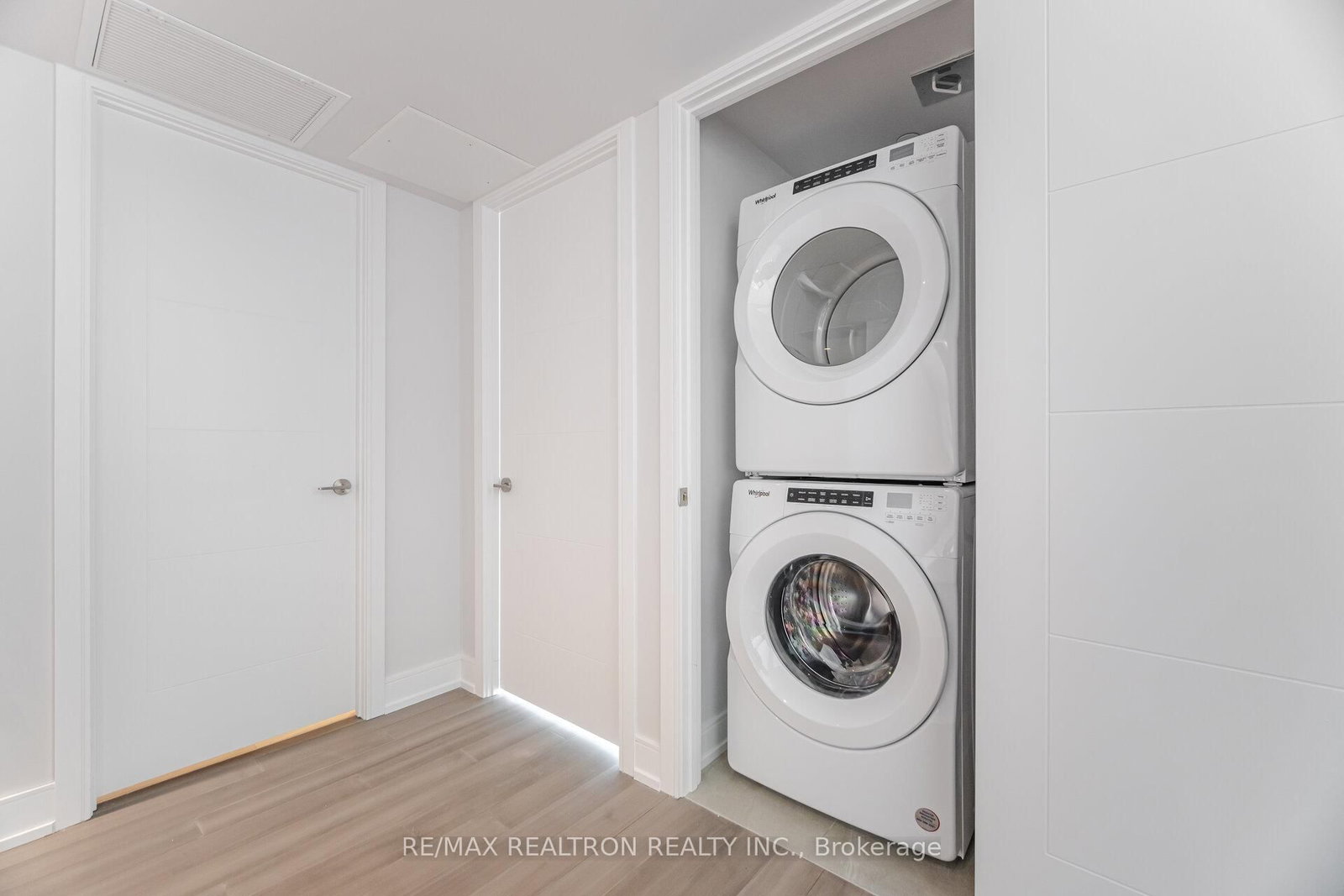 664 Spadina Avenue, Unit 1001 - Photo 11