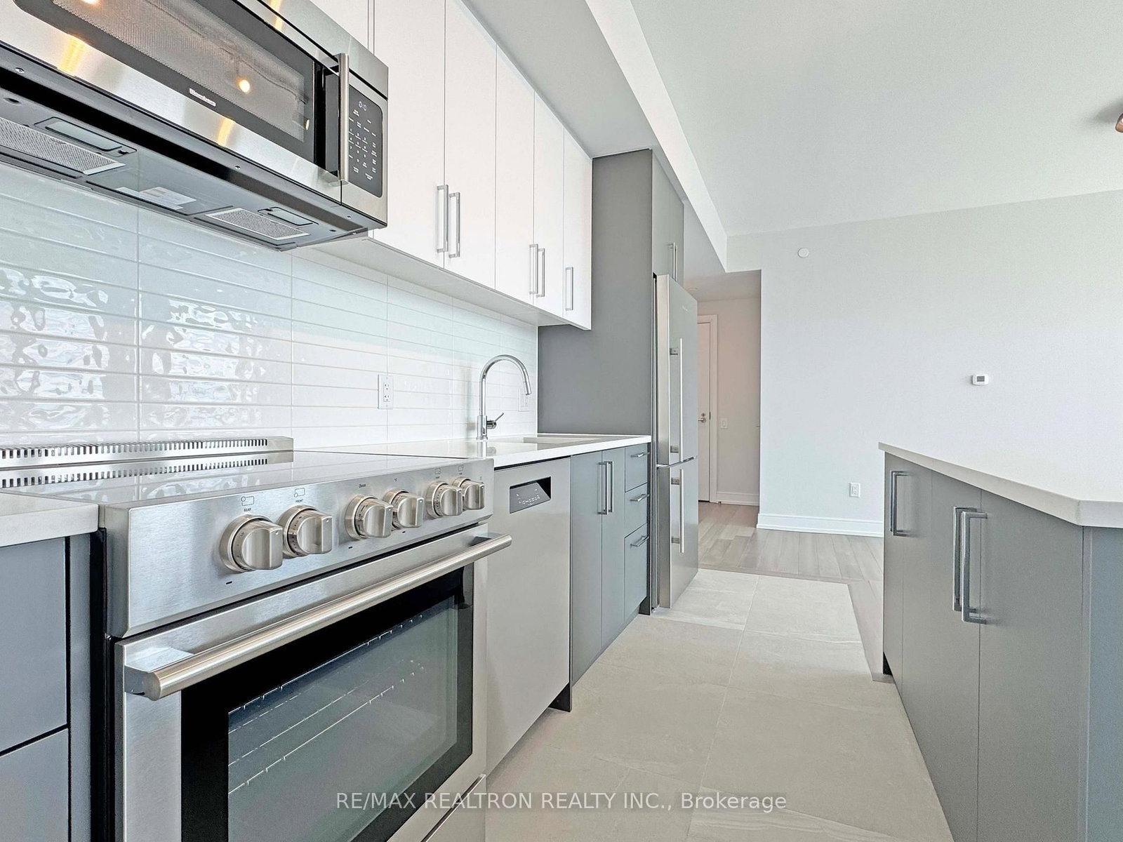 664 Spadina Avenue, Unit 1001 - Photo 6