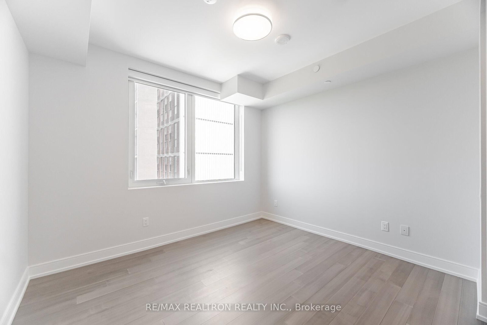 664 Spadina Avenue, Unit 1001 - Photo 9