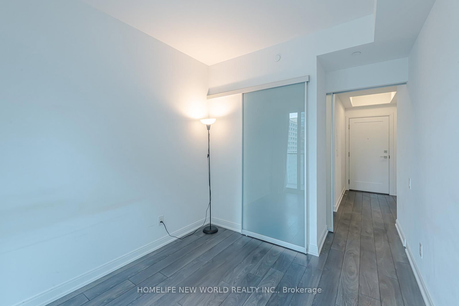 50 Charles Street E, Unit 903 - Photo 28