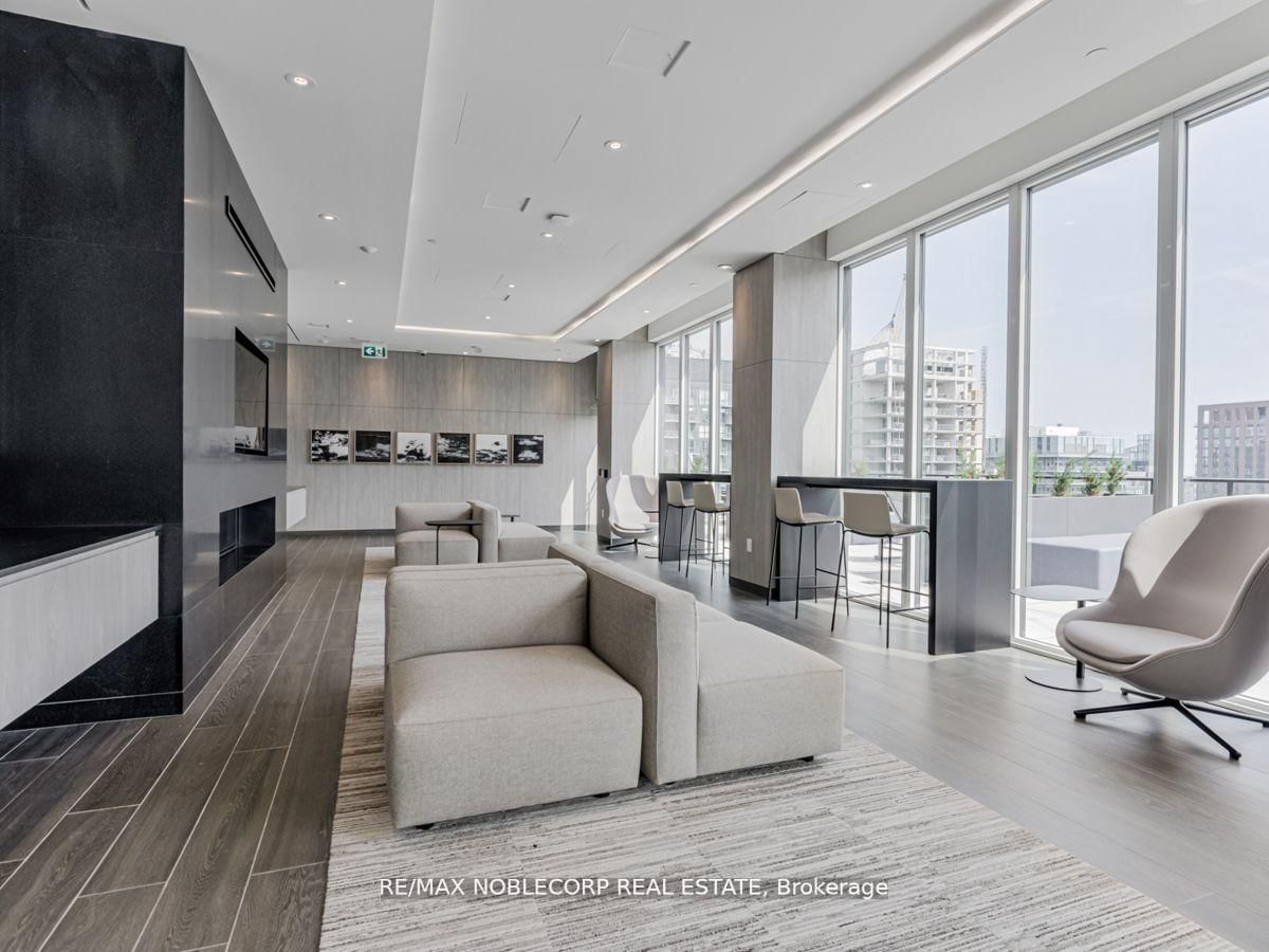 357 King Street W, Unit 3409 - Photo 16