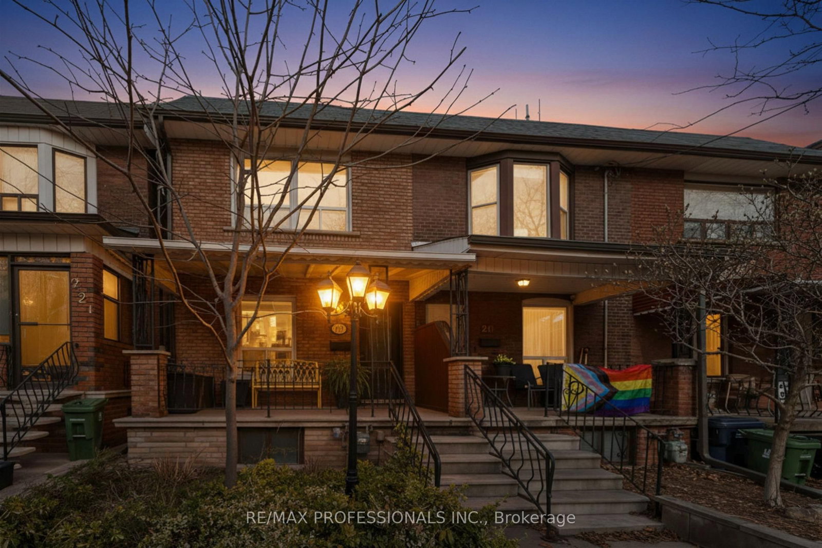 Townhouse for sale at 219 St Helen's Avenue, Toronto, Ontario, M6H 4A2 - Dufferin Grove - MLS: C13062636