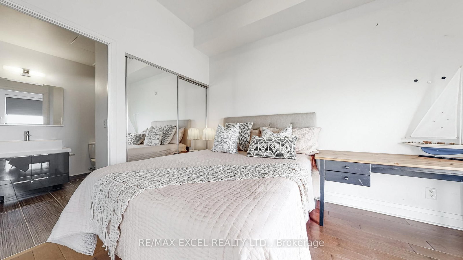 65 St. Mary Street, Unit 4105 - Photo 21