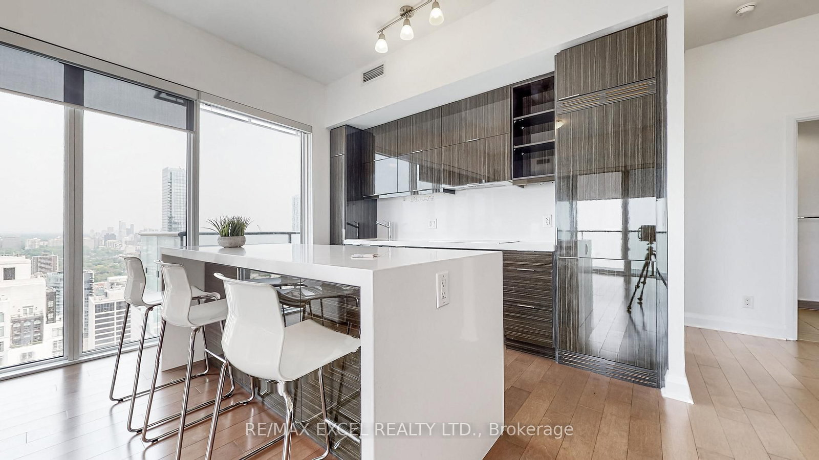 65 St. Mary Street, Unit 4105 - Photo 8