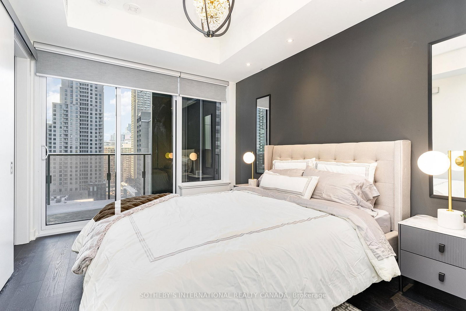 11 Yorkville Avenue, Unit 1111 - Photo 11