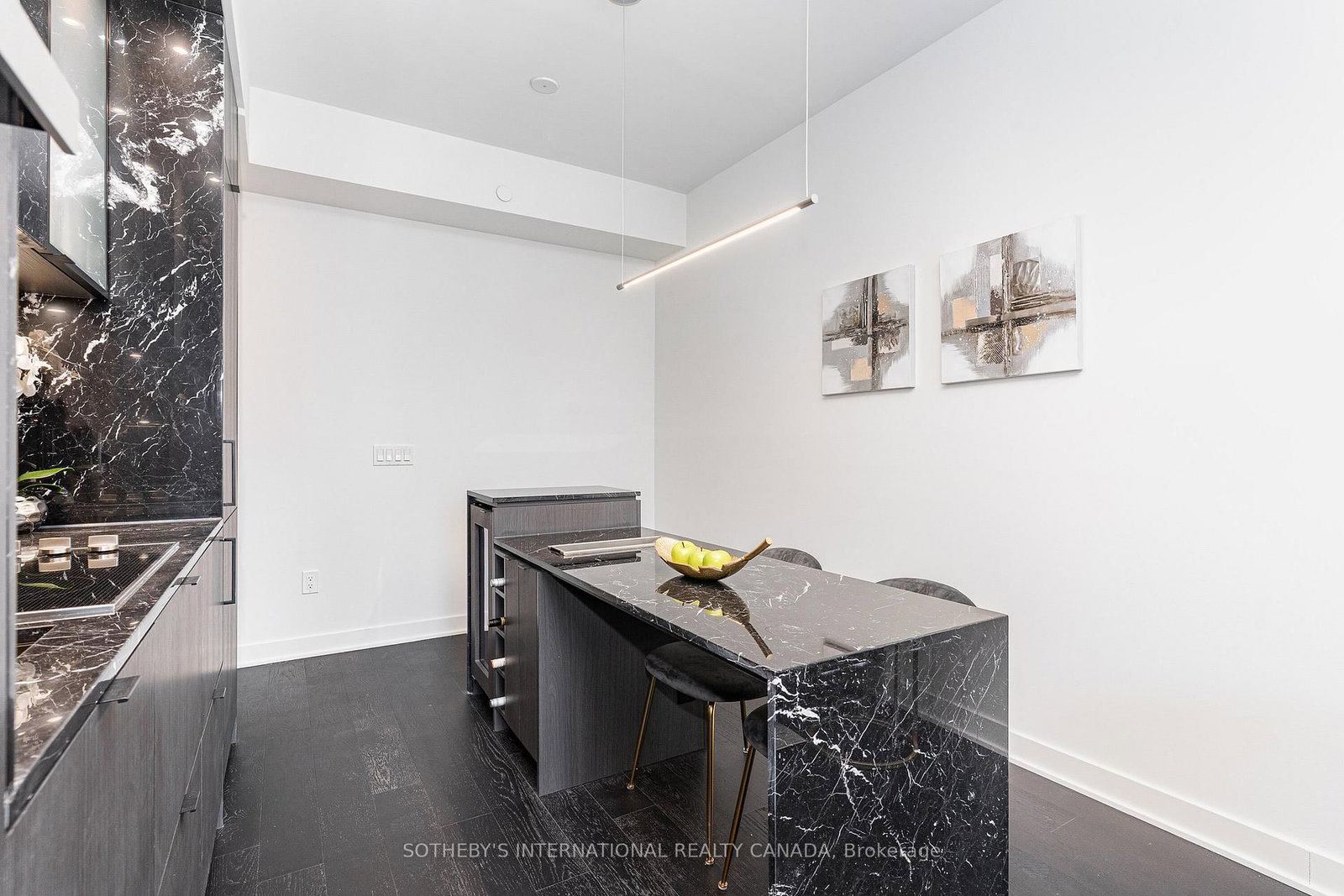 11 Yorkville Avenue, Unit 1111 - Photo 8
