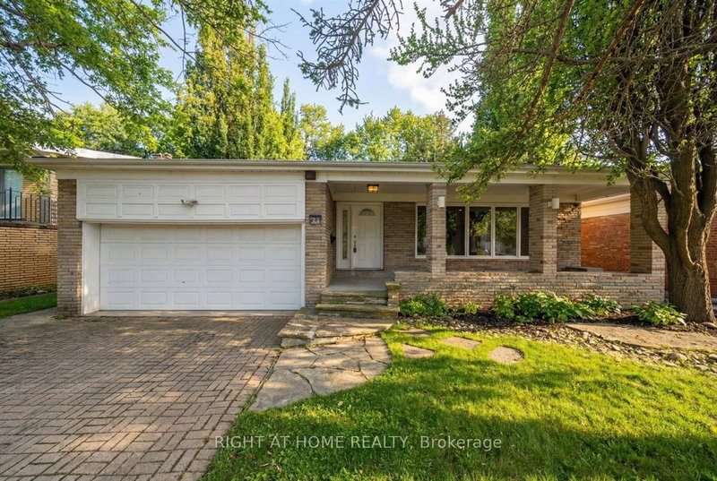 home for lease on 23 Christine Crescent