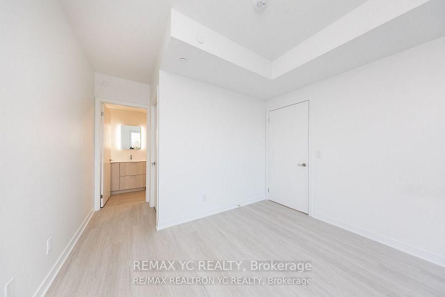 185 Alberta Avenue, Unit 805 - Photo 14