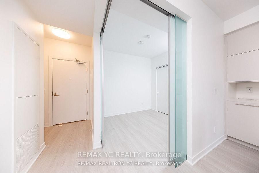185 Alberta Avenue, Unit 805 - Photo 4