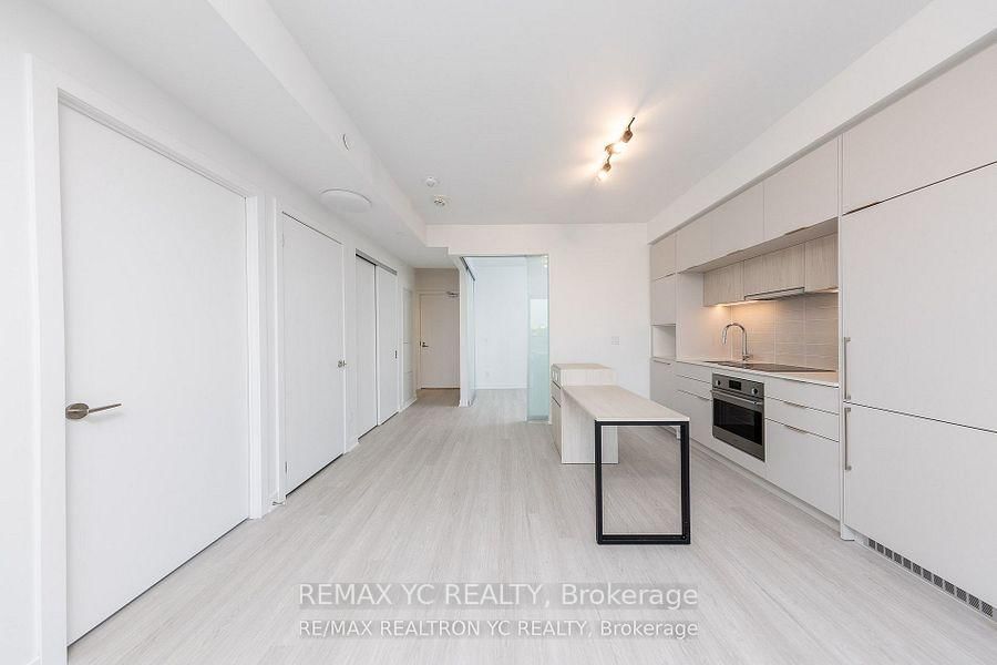 185 Alberta Avenue, Unit 805 - Photo 8