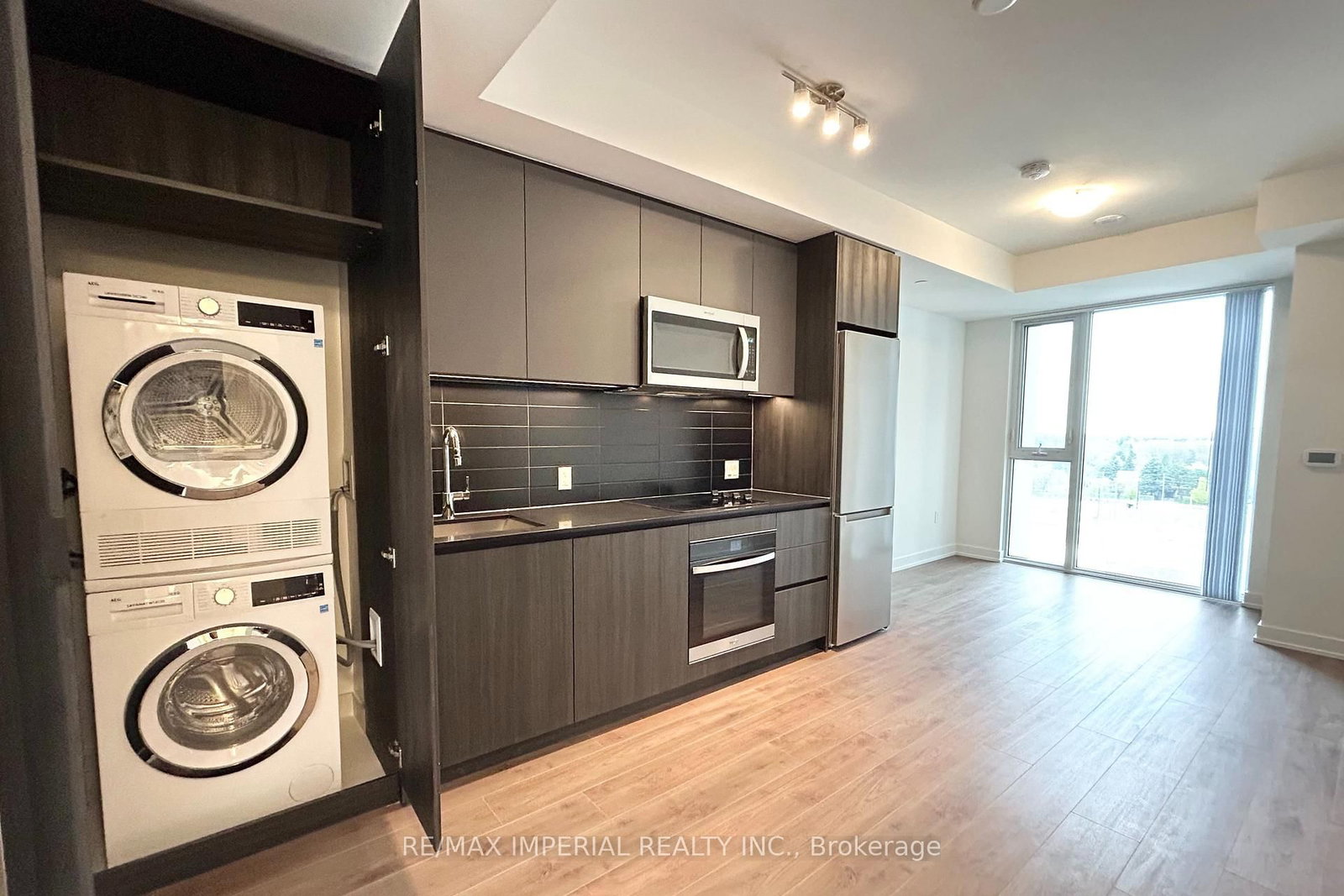 5858 Yonge Street, Unit 712