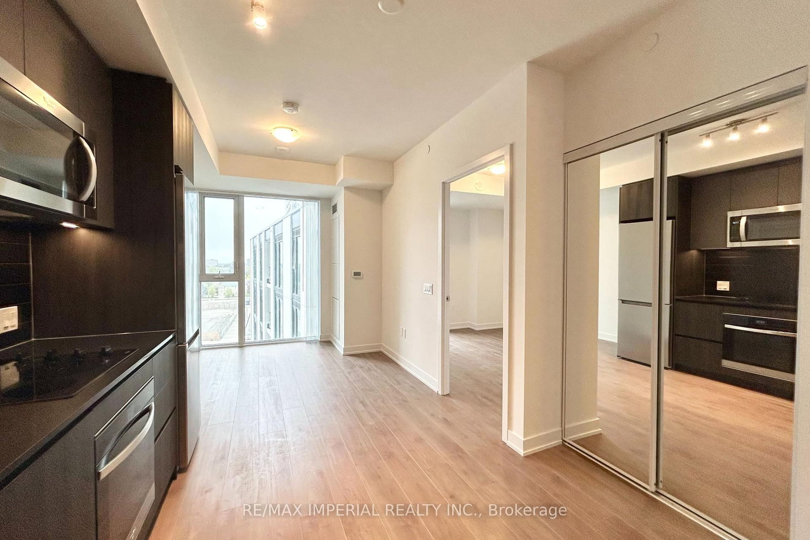 5858 Yonge Street, Unit 712 - Photo 2