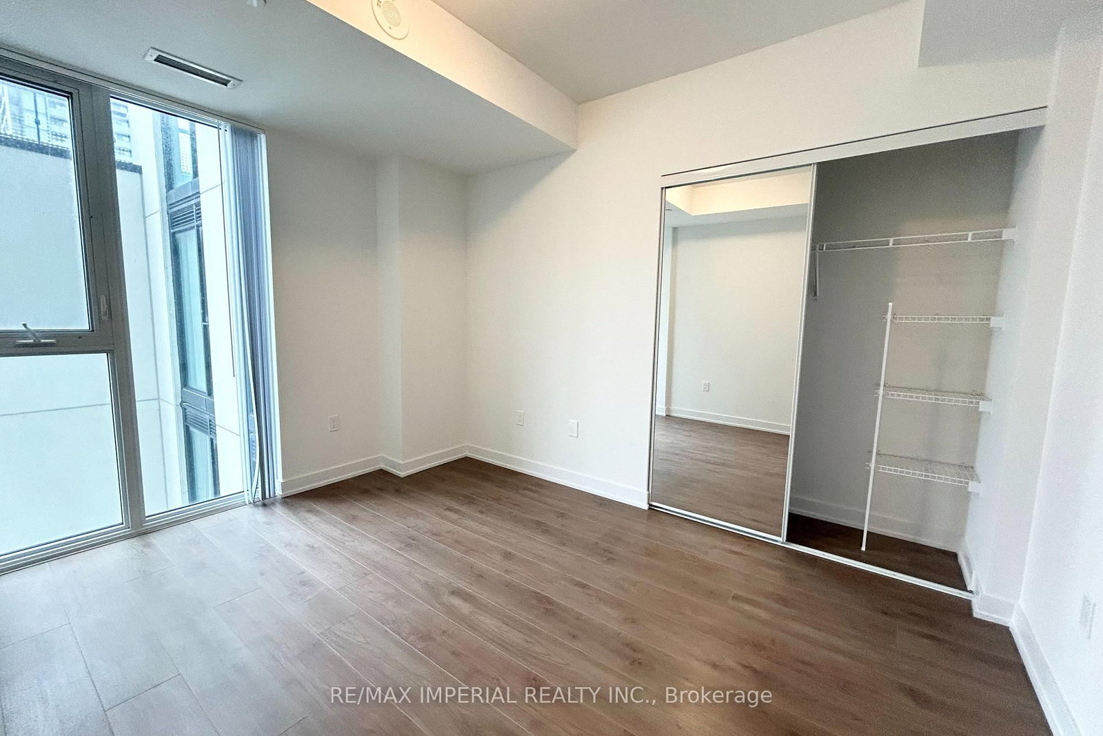 5858 Yonge Street, Unit 712 - Photo 9