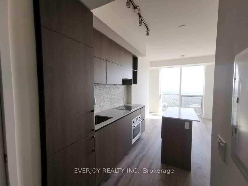 1 Yorkville Avenue, Unit 2709 - Photo 2