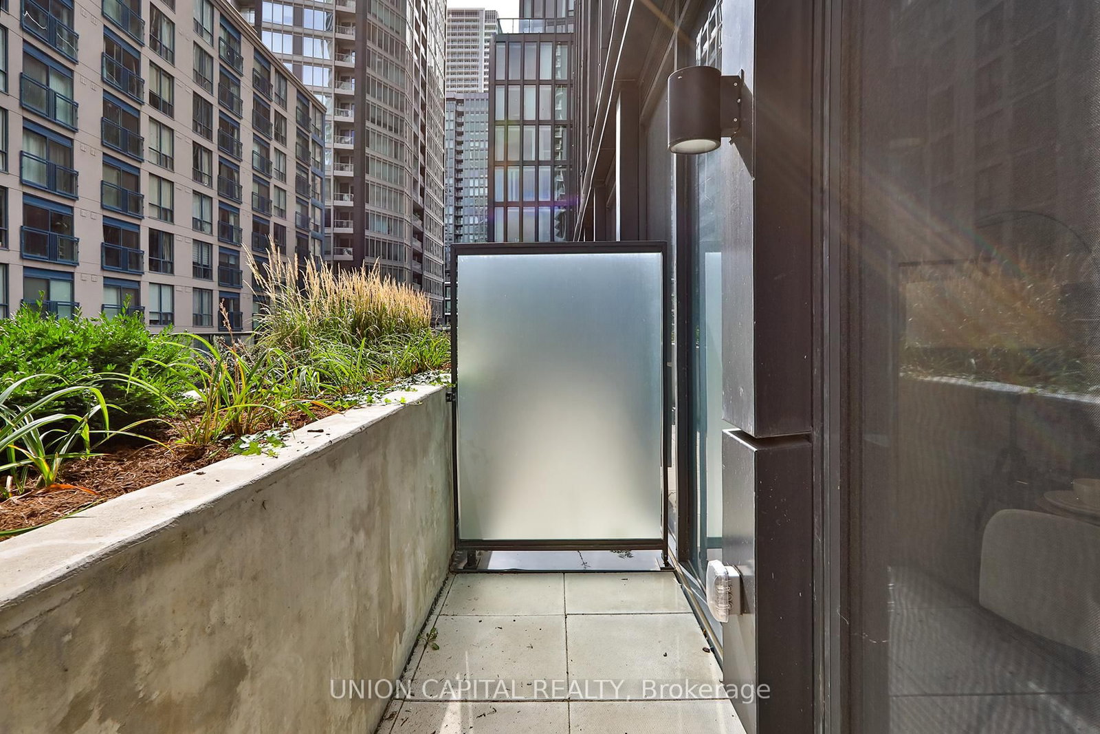 82 Dalhousie Street, Unit 501 - Photo 17