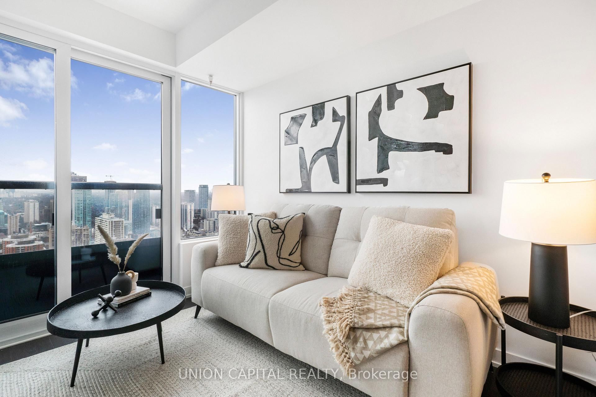 319 Jarvis Street, Unit 4908