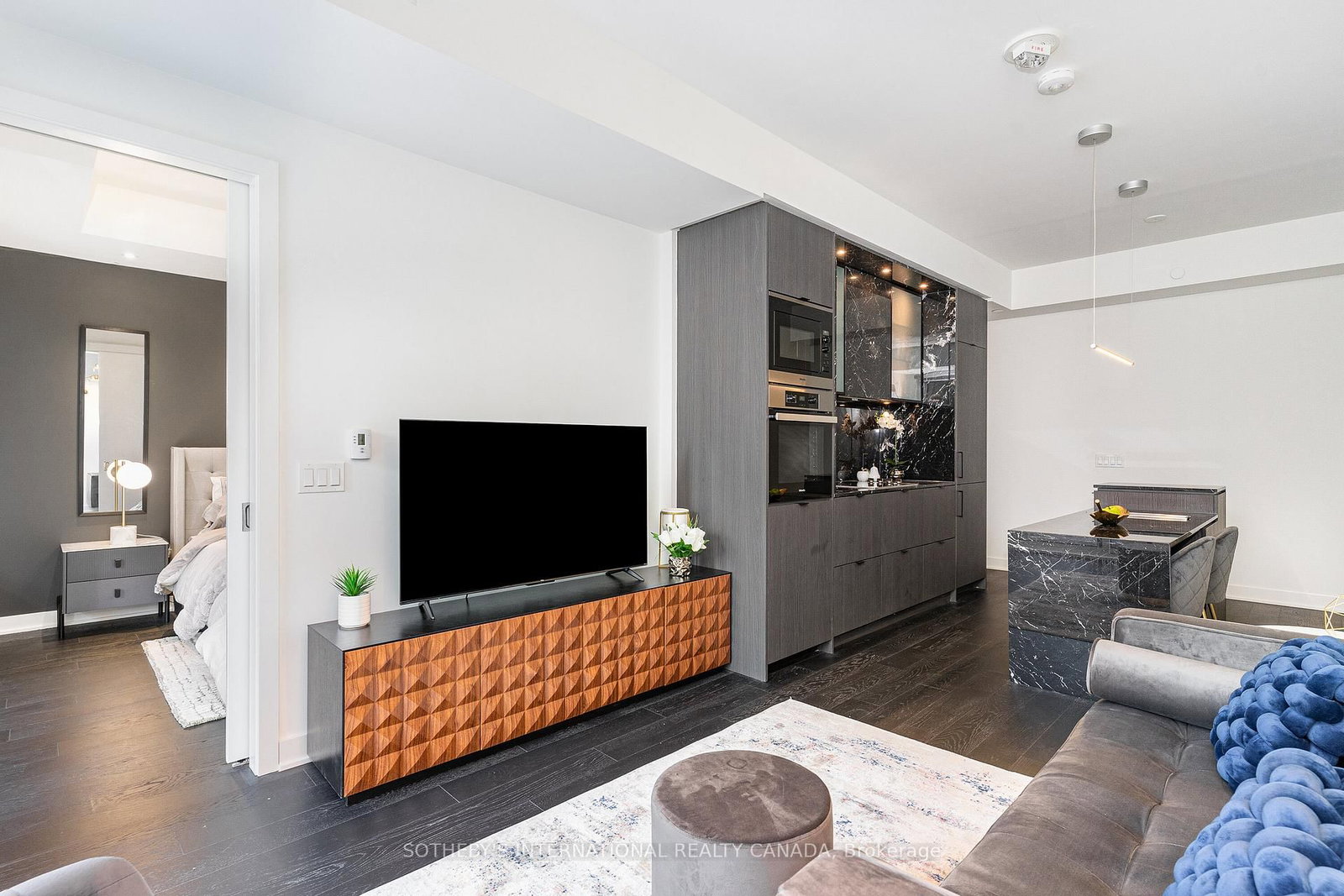 11 Yorkville Avenue, Unit 1111 - Photo 5