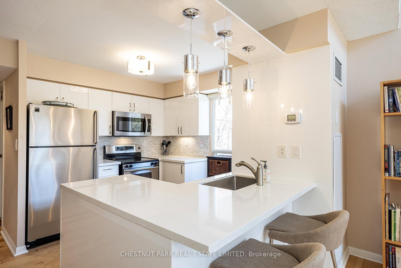 119 Merton Street, Unit 422 - Photo 10