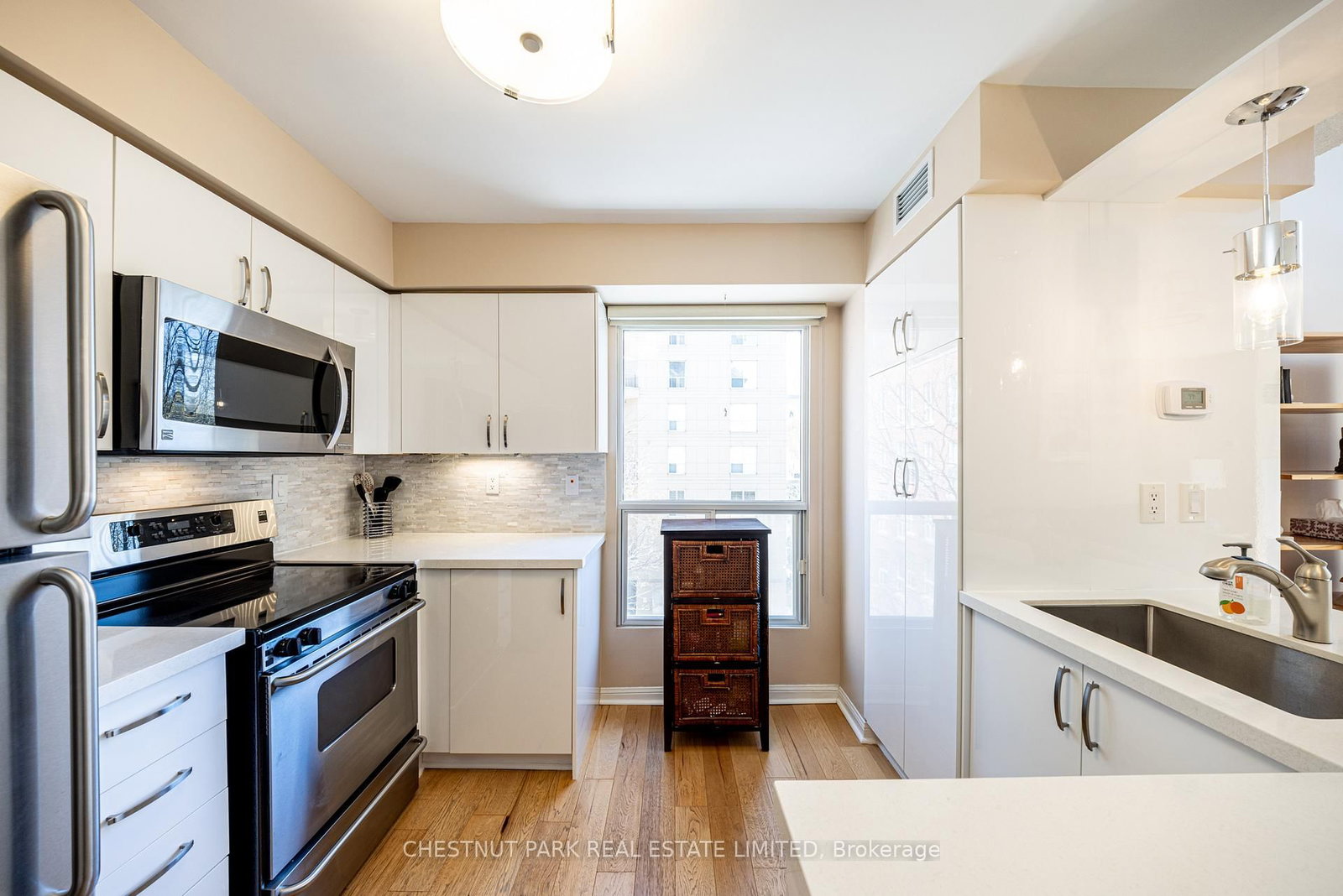 119 Merton Street, Unit 422 - Photo 11