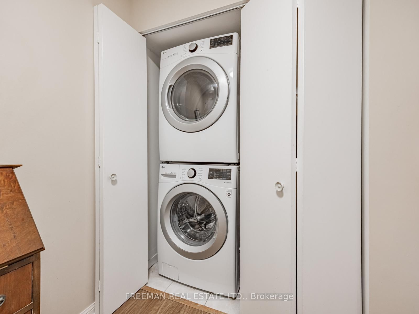 260 Merton Street, Unit 508 - Photo 19