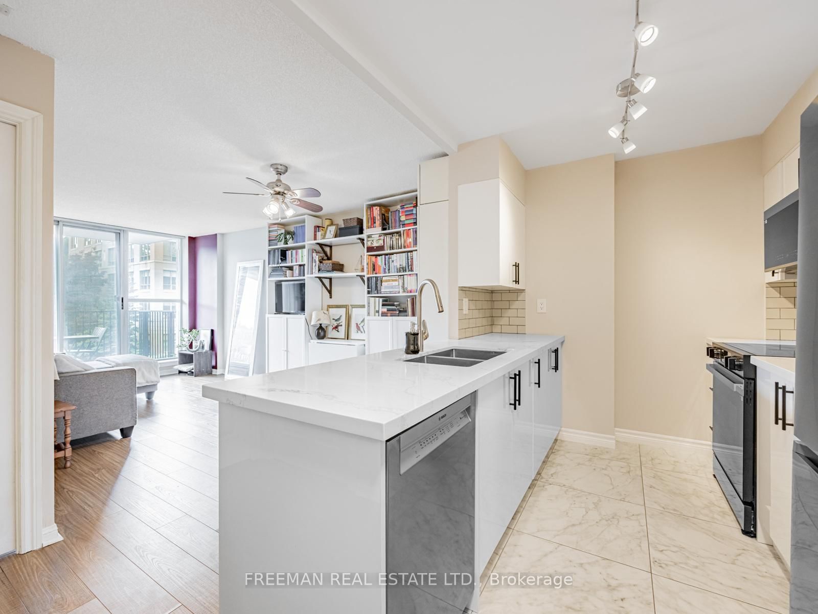 260 Merton Street, Unit 508 - Photo 5