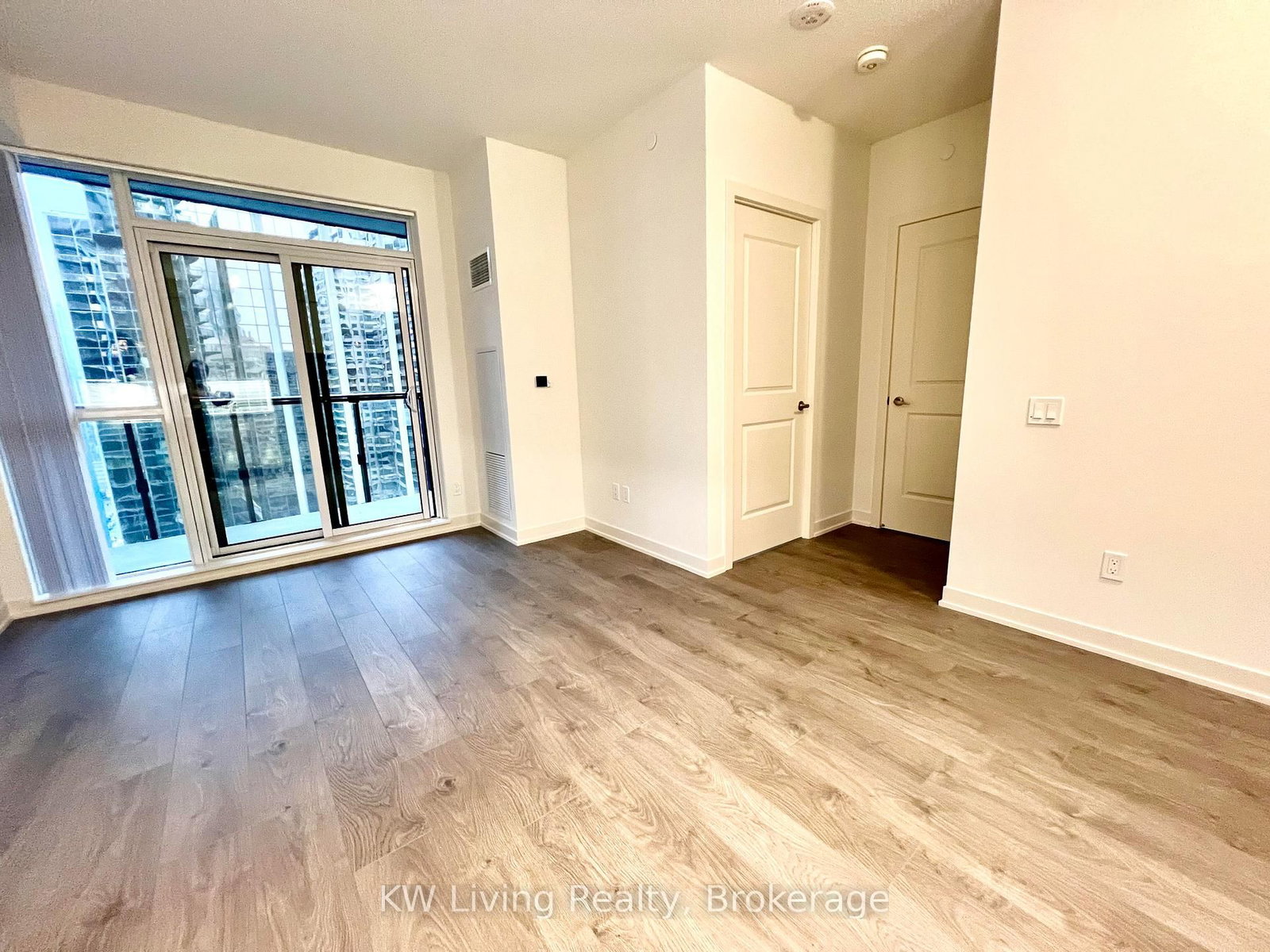 4955 Yonge Street, Unit 1718