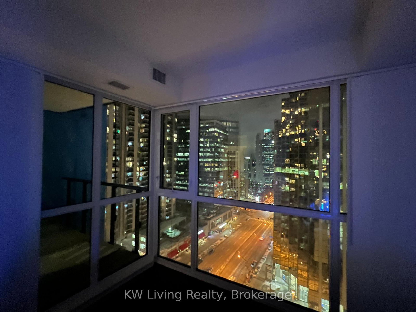 4955 Yonge Street, Unit 1718 - Photo 9