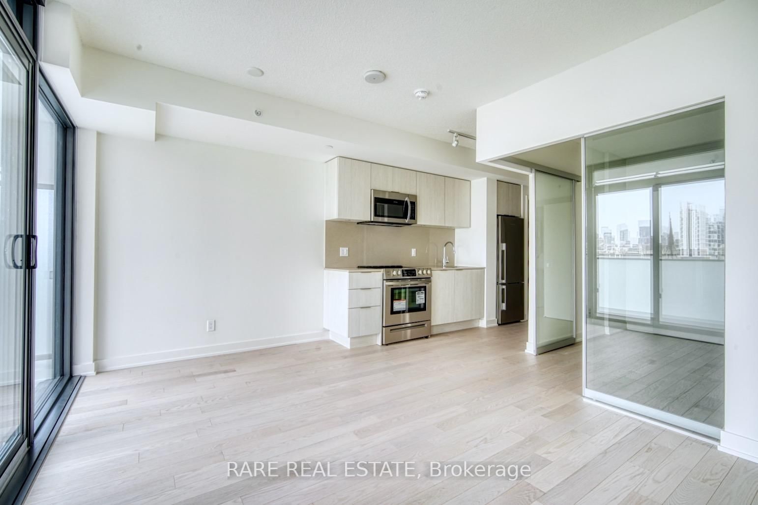 25 Richmond Street E, Unit 1515 - Photo 3