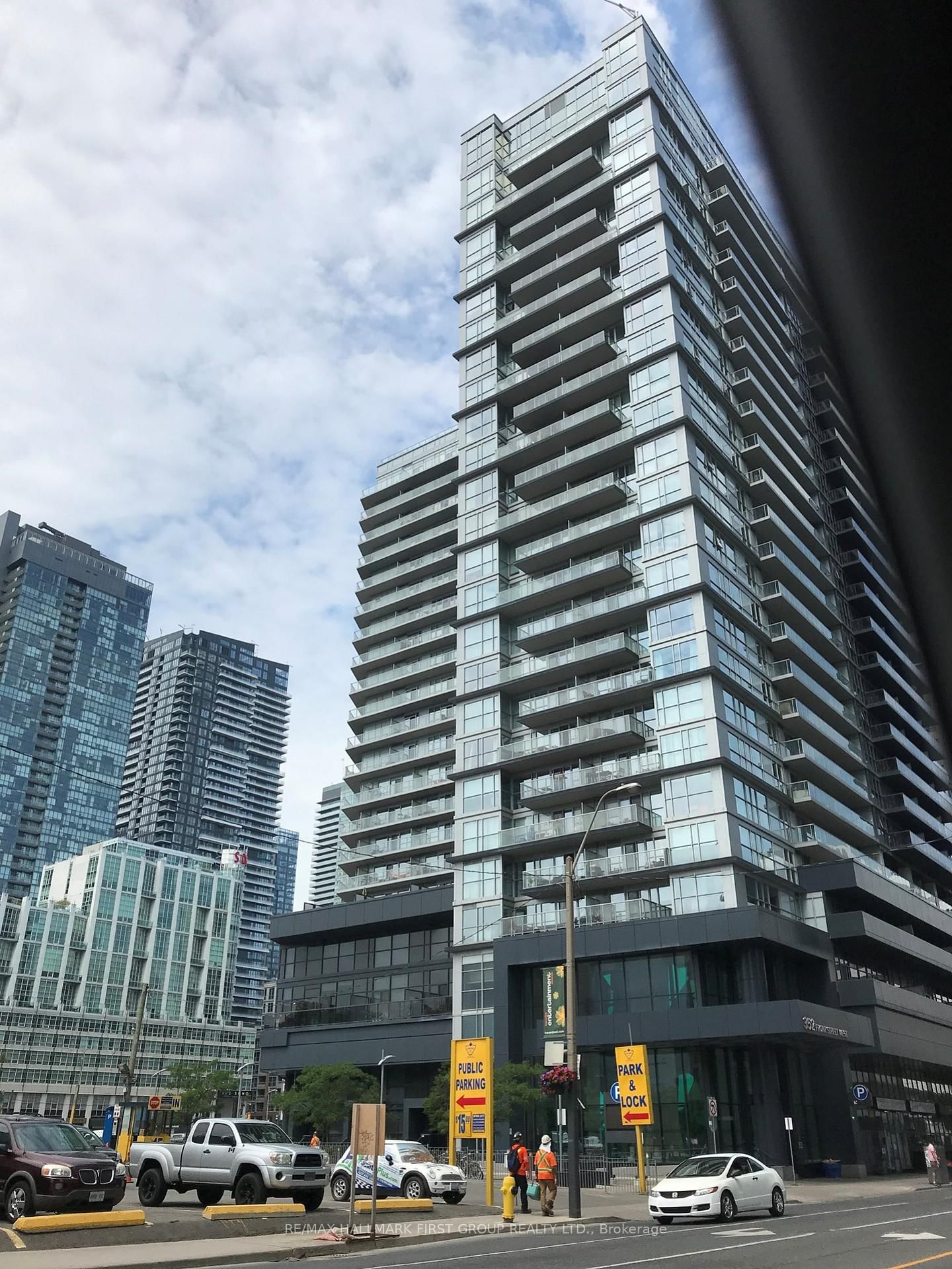 352 Front Street W, Unit 316
