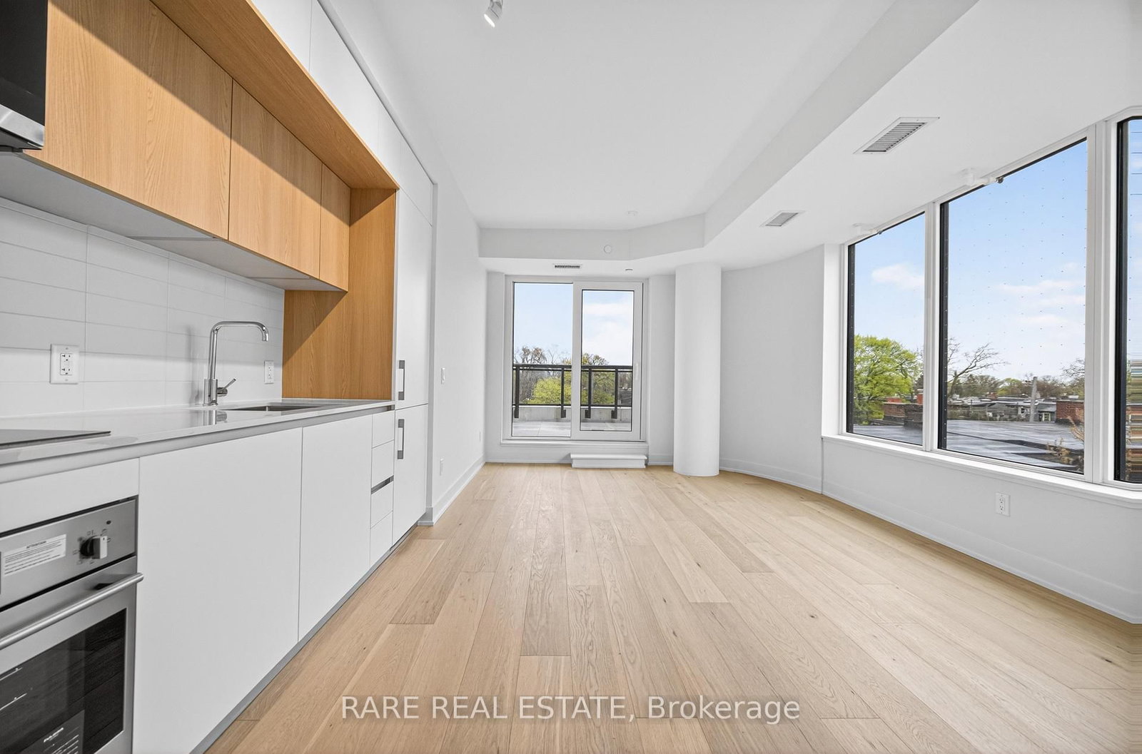 322 Dupont Street, Unit 406 - Photo 2