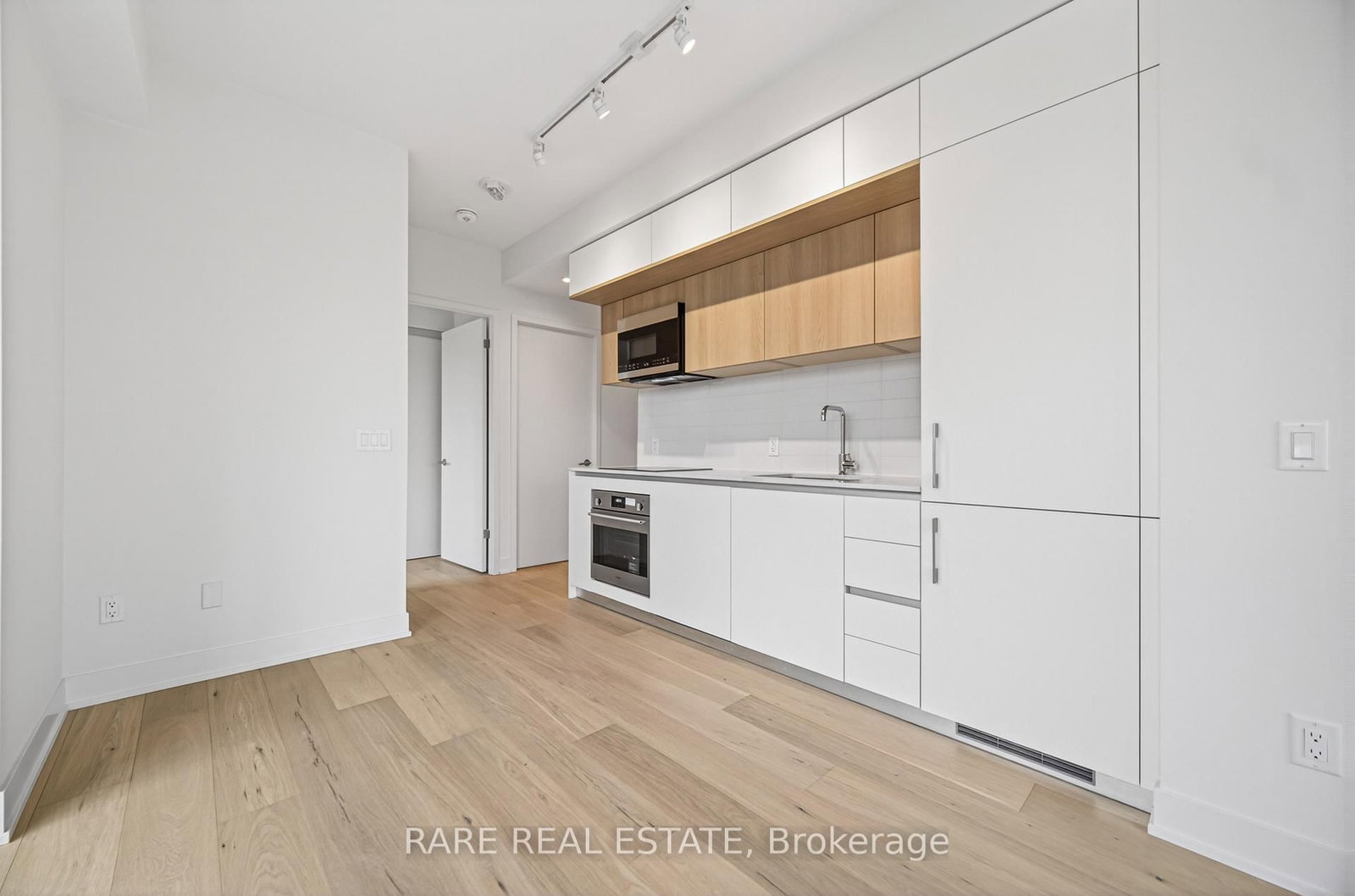 322 Dupont Street, Unit 406 - Photo 5
