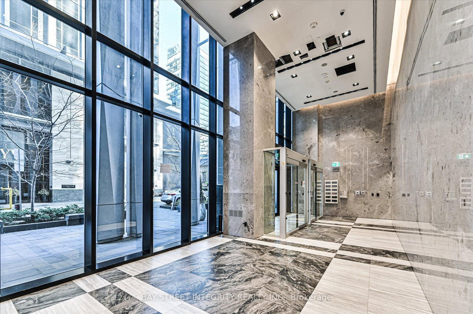 1 Yorkville Avenue, Unit 3208 - Photo 14