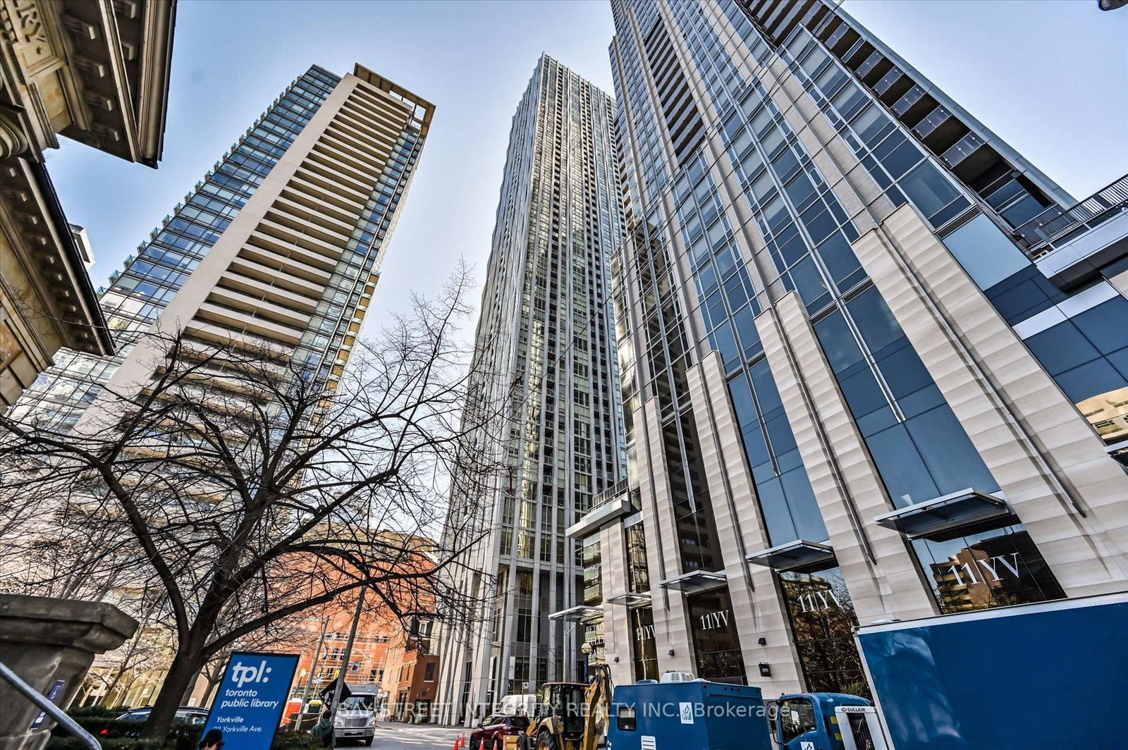 1 Yorkville Avenue, Unit 3208 - Photo 2