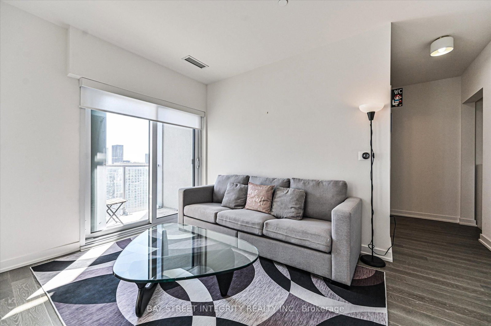1 Yorkville Avenue, Unit 3208 - Photo 9