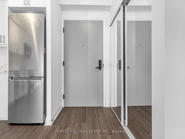 602 - 700 Sheppard Avenue W