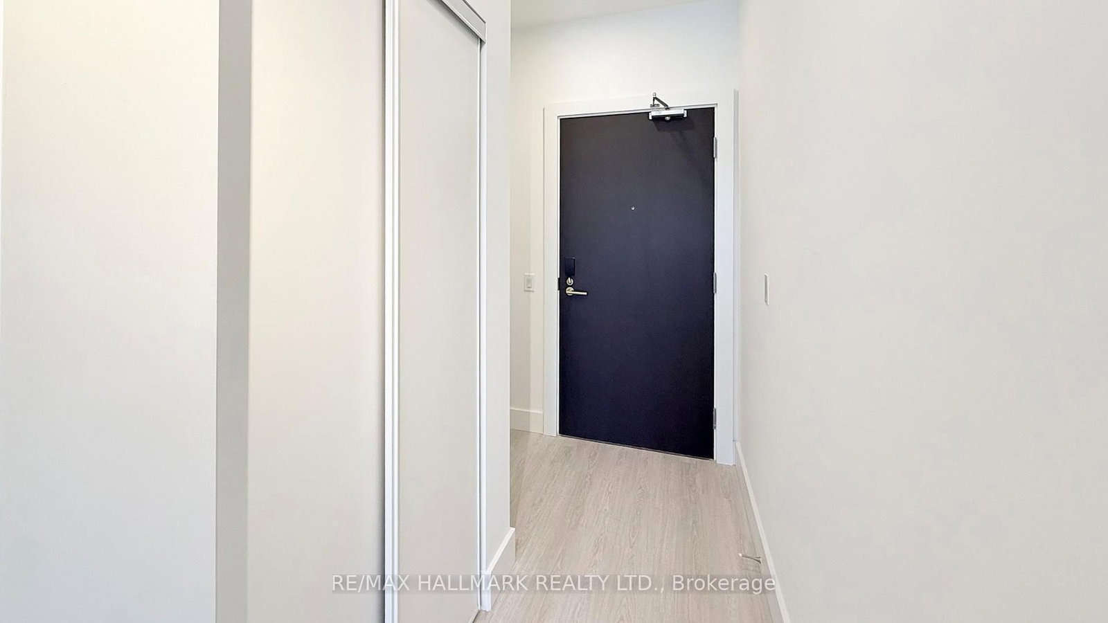 6 Greenbriar Road, Unit 708 - Photo 4