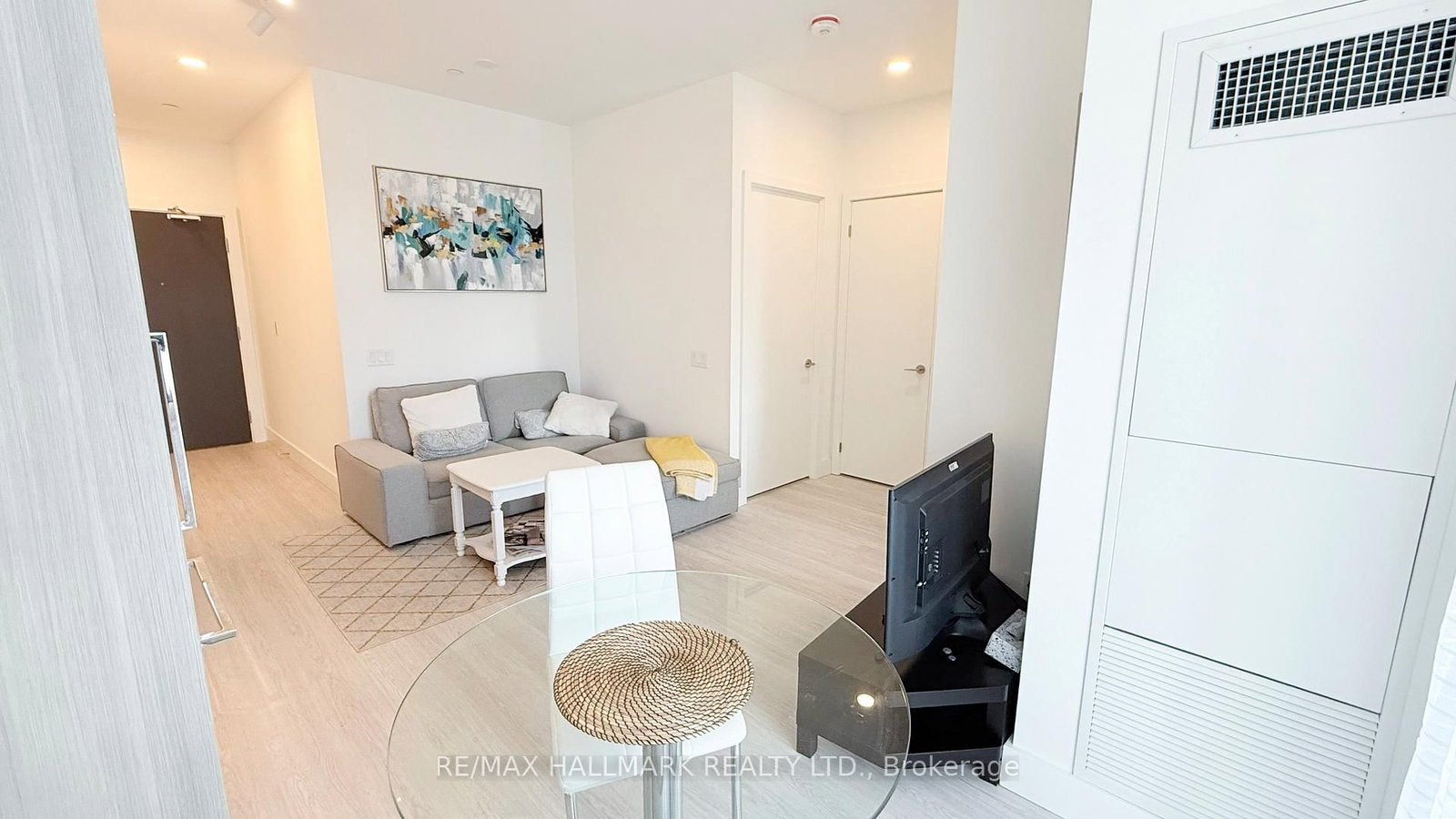 6 Greenbriar Road, Unit 708 - Photo 9