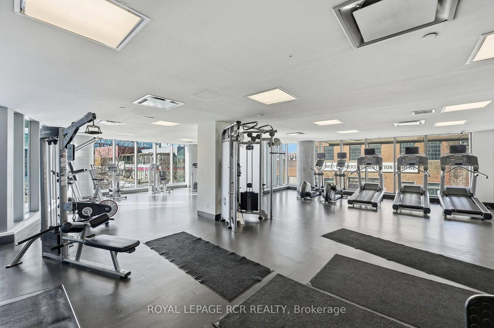 150 East Liberty Street, Unit 1210 - Photo 25